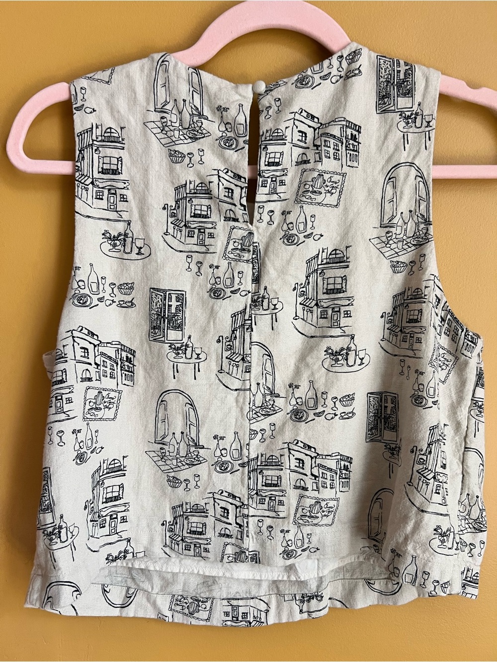 Abercrombie & Fitch Cream Tank Top with Black Sketch Print - Picture 3 of 3